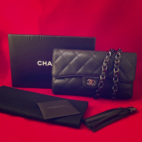 chanel quilted wallet on chain
